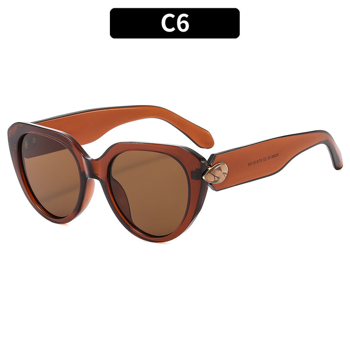 Chic Cat-Eye Sunglasses