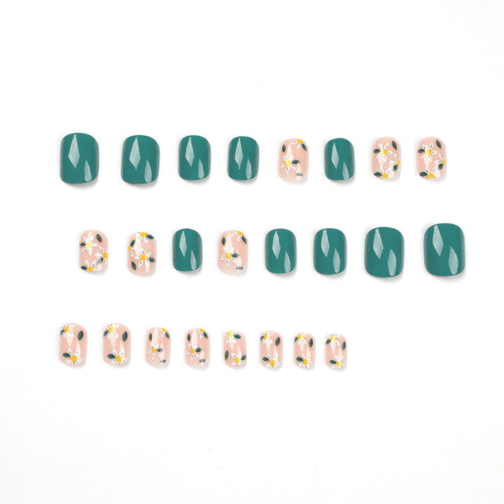 Artful nail art with delicate floral designs Kalsten