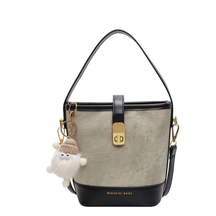 Elegant Structured Bucket Bag Kalsten