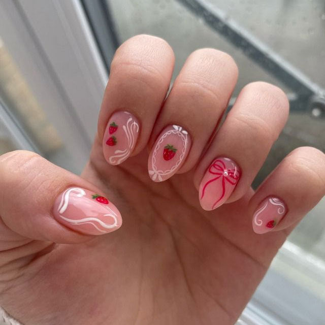 Artistic Strawberry Nail Art Kit