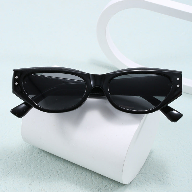 Women Stylish Cat-Eye Sunglasses with High-Quality Design Kalsten