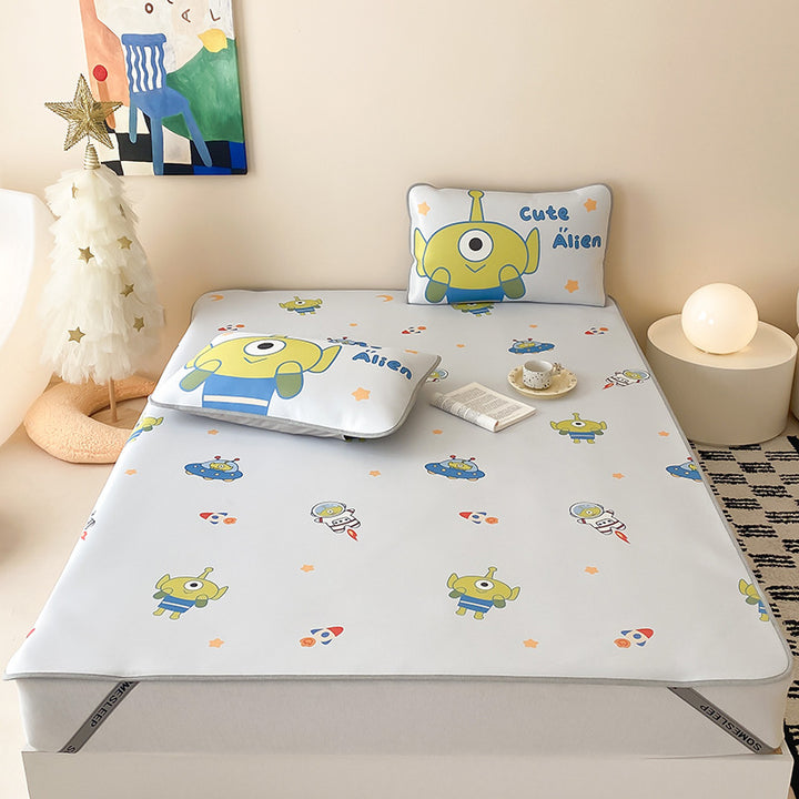 Kids Mattress Protector Topper with Non-Slip Bottom and Cute Bear Print