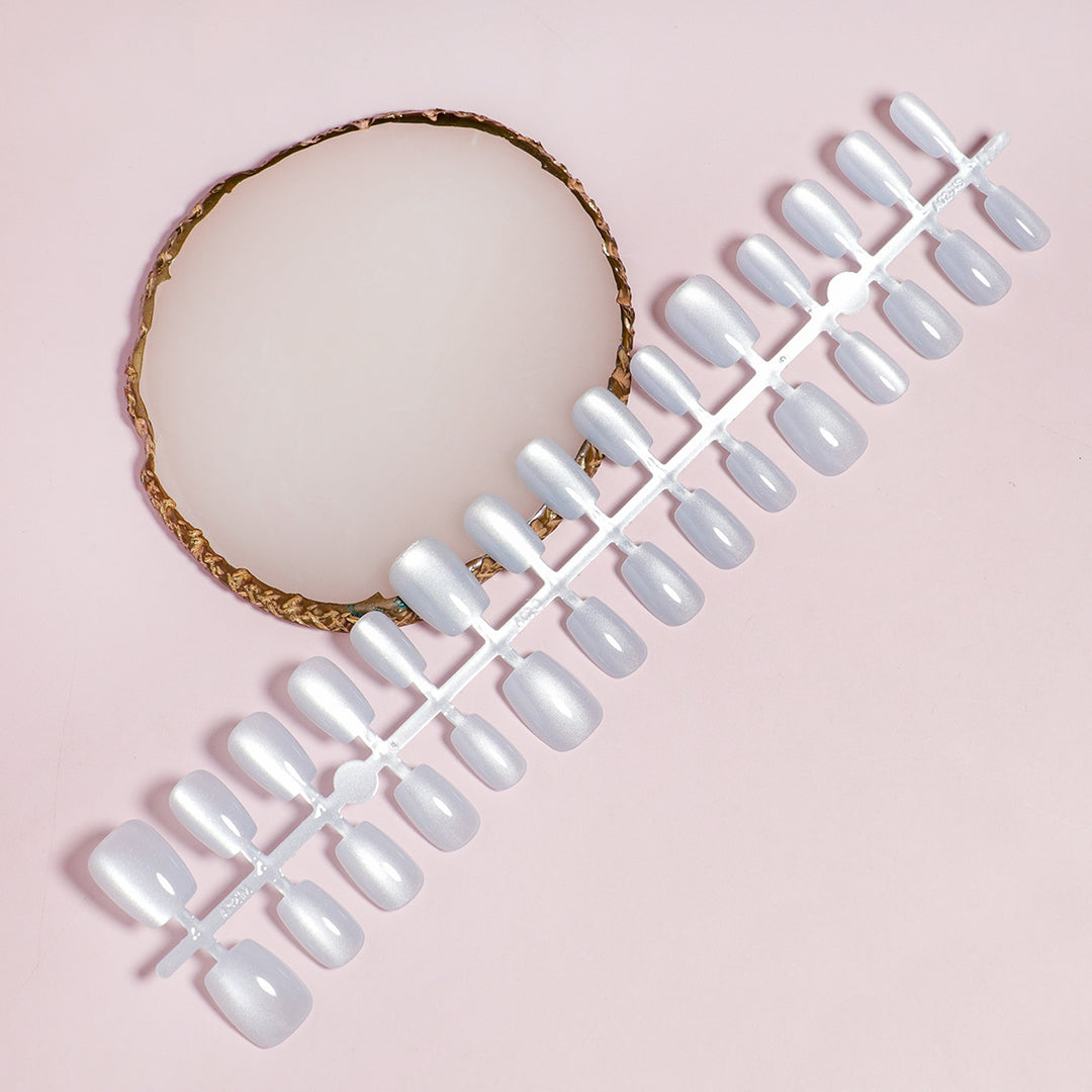 Glossy Reflective Press-On Nails Kalsten