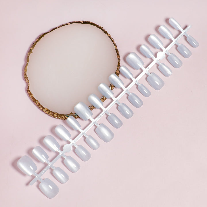 Glossy Reflective Press-On Nails Kalsten