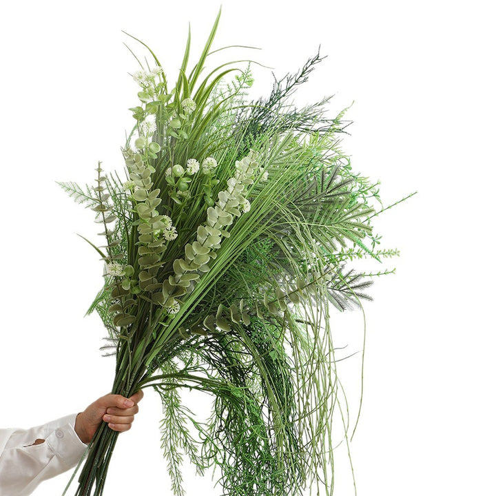 Decorative artificial branch with filigree, curved twigs