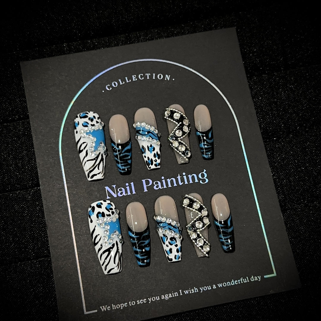 Elegant Press-On Nail Art Set