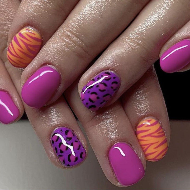 Creative art nails with animal motif and gradient Kalsten