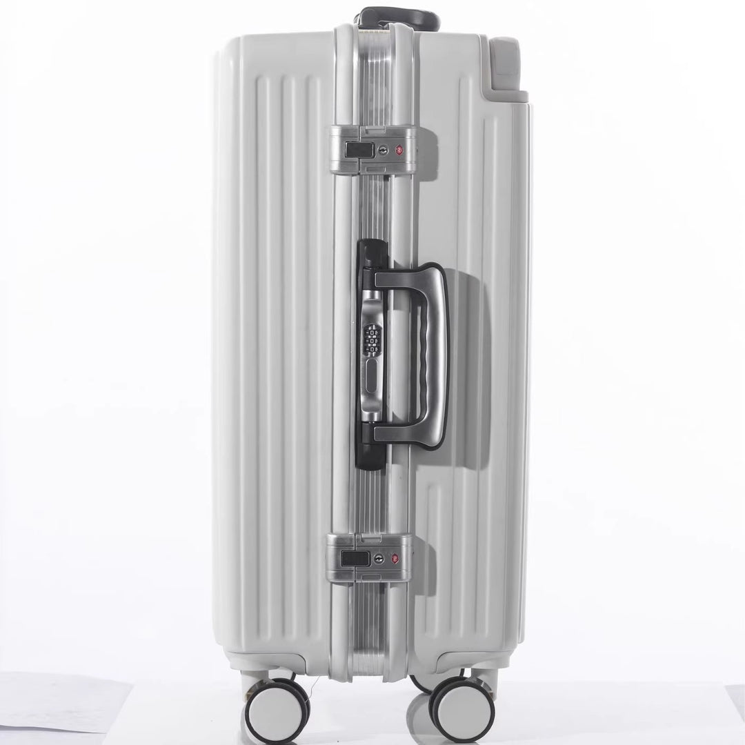 Compact Multi-Directional Spinner Luggage Kalsten