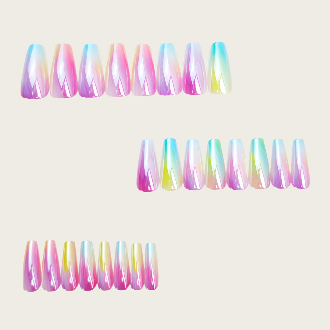 Elegant artificial nails in holographic design Kalsten