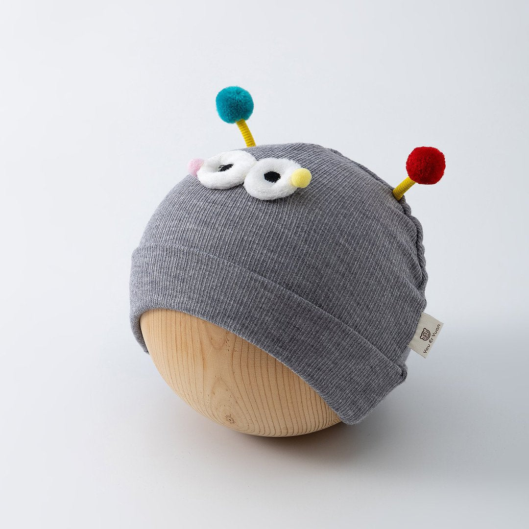 Fun Alien-Themed Knit Beanie Kalsten