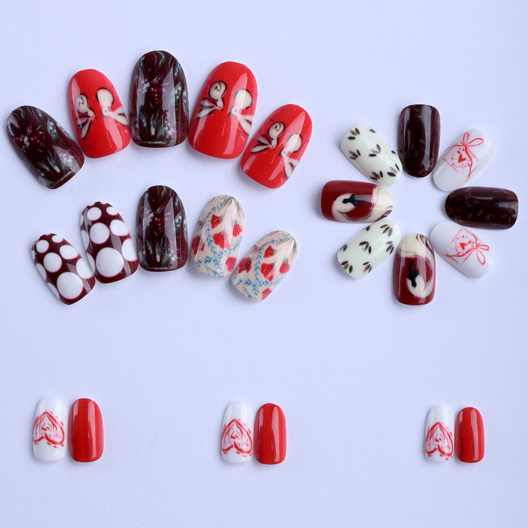 Artificial nails with romantic and playful designs Kalsten
