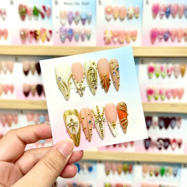 Artistic Press-On Nail Art Set with Decorative Elements