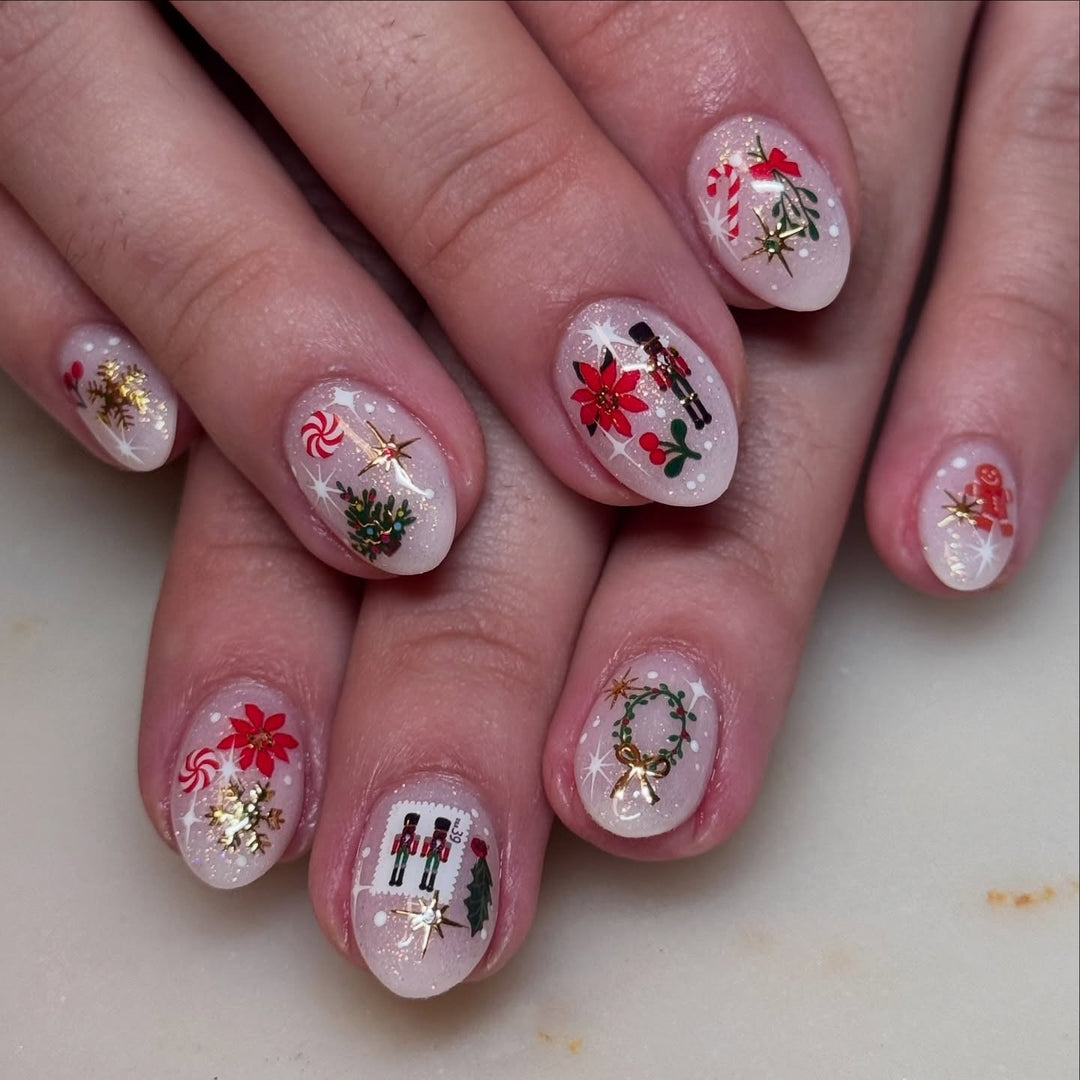 Elegant artificial nails with festive Christmas motifs Kalsten