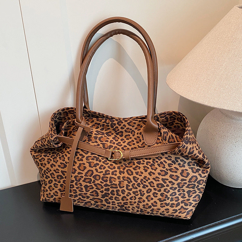 Leopard Print Handbag  1790616952