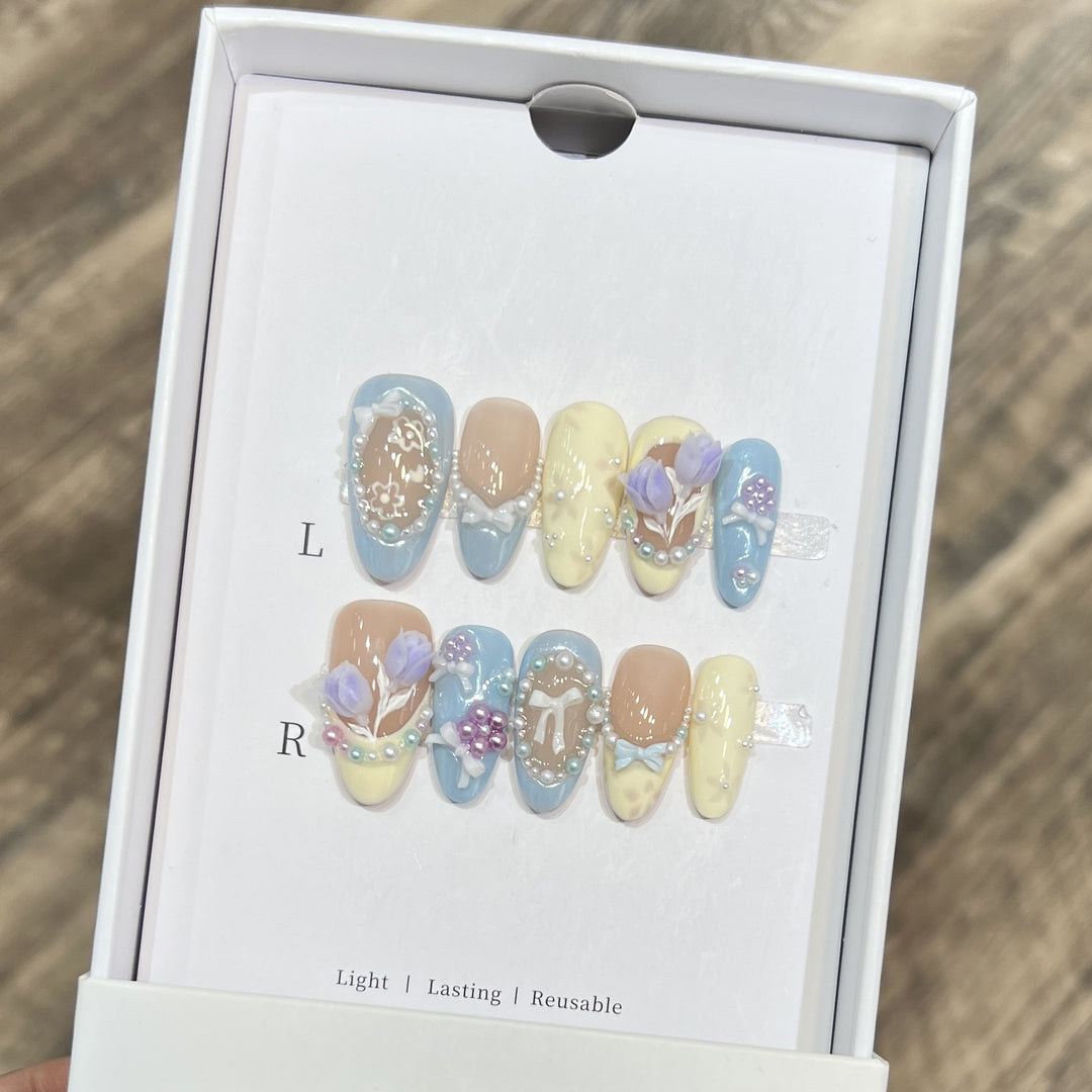 Artistic Floral-Accent Press-On Nails Kalsten