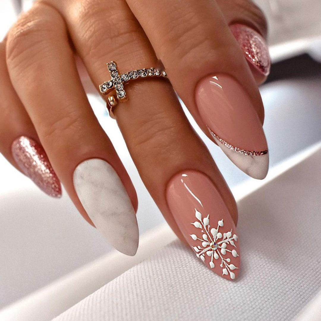 Artfully designed Gel Nails Kalsten