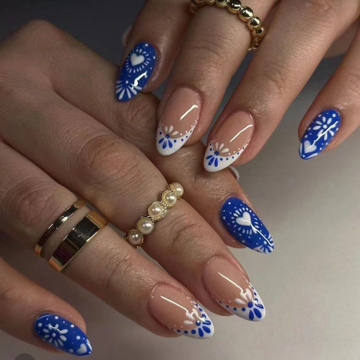 Creative nail set with flower and heart designs Kalsten