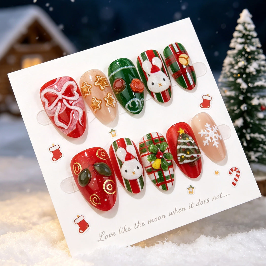 Holiday-Themed Press-On Nail Set Kalsten