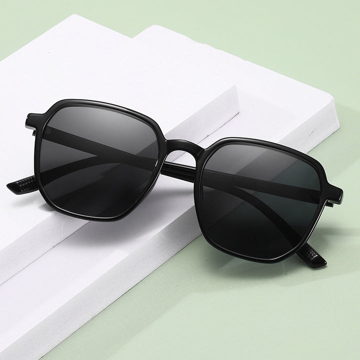 Women's Square Sunglasses with Modern Frame Kalsten