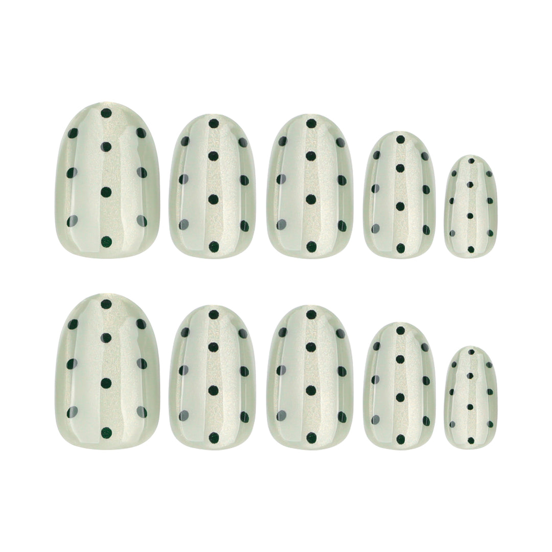 Creative Nail Art with Polka Dot Pattern Kalsten