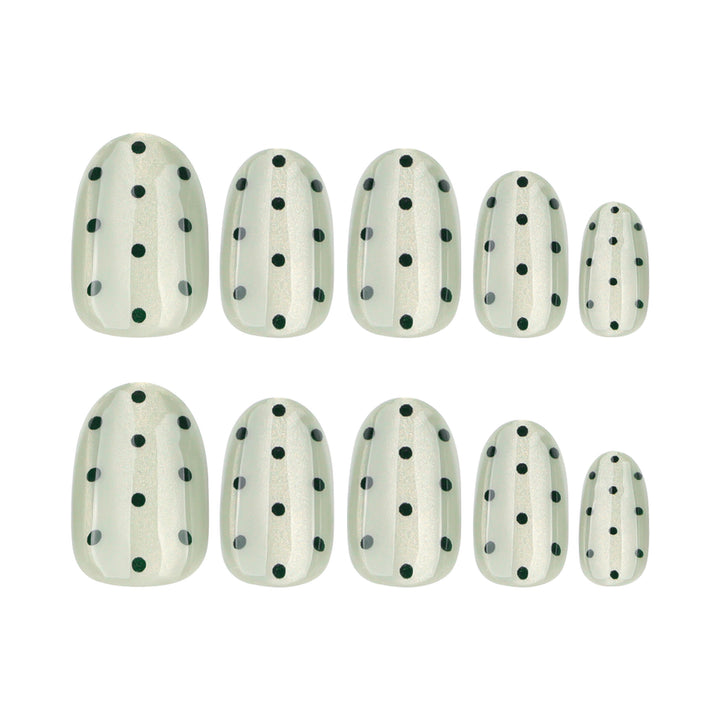 Creative Nail Art with Polka Dot Pattern Kalsten