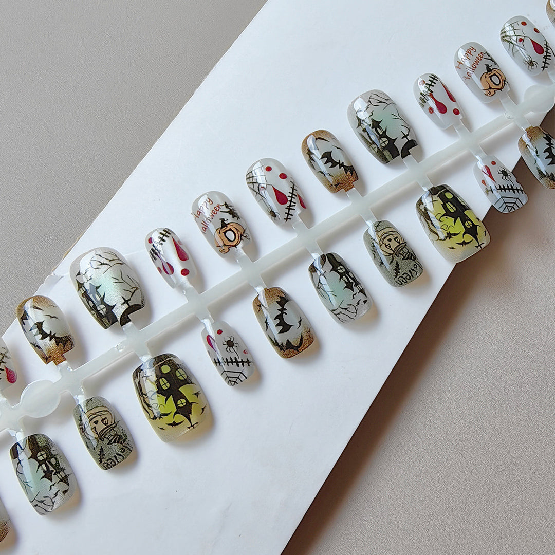 Artificial nails in Halloween design Kalsten