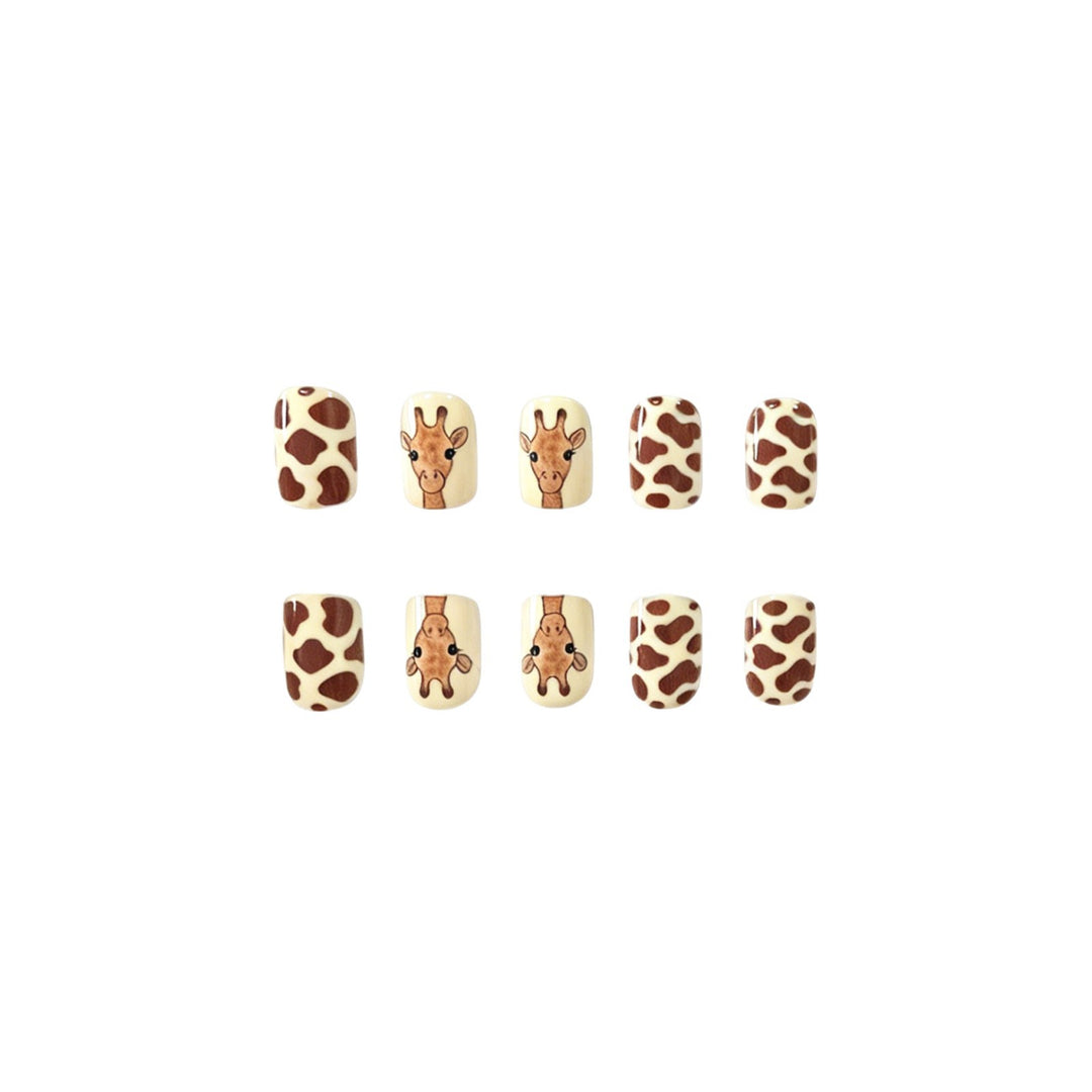 Artistic Giraffe-Themed Nail Art Extensions Kalsten