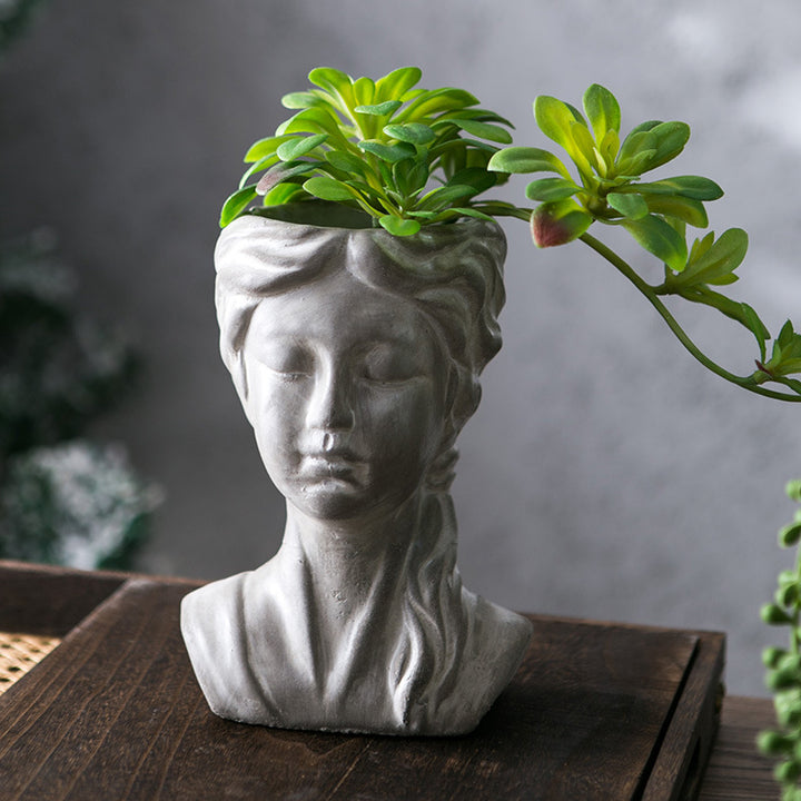 Stylish Sculpture Head Kalsten