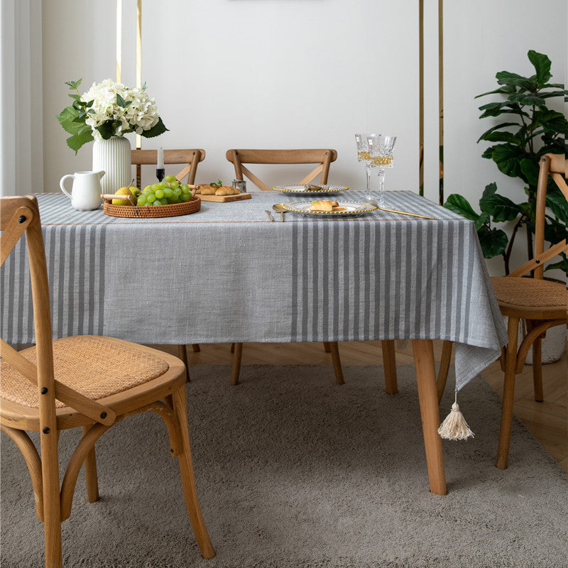 Elegant Checkered Tablecloth