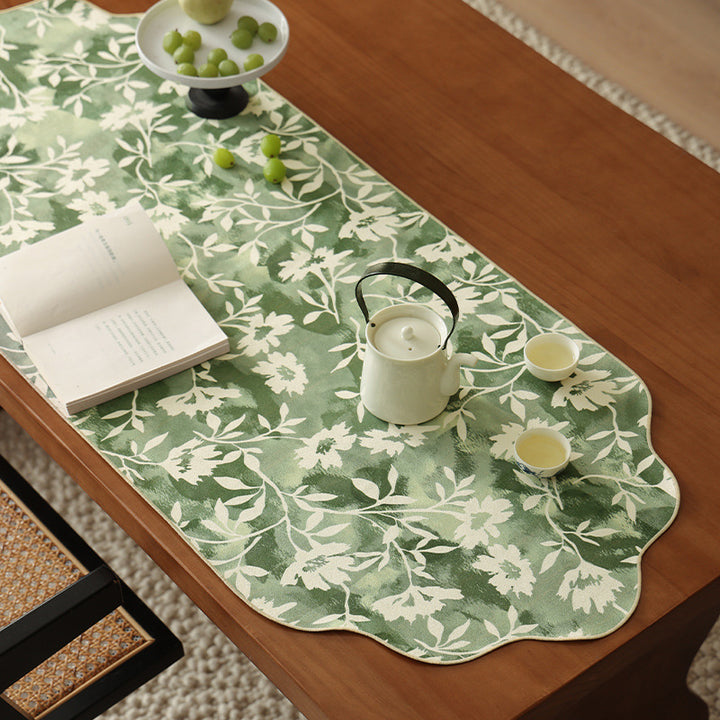Elegant decorative table runner Kalsten