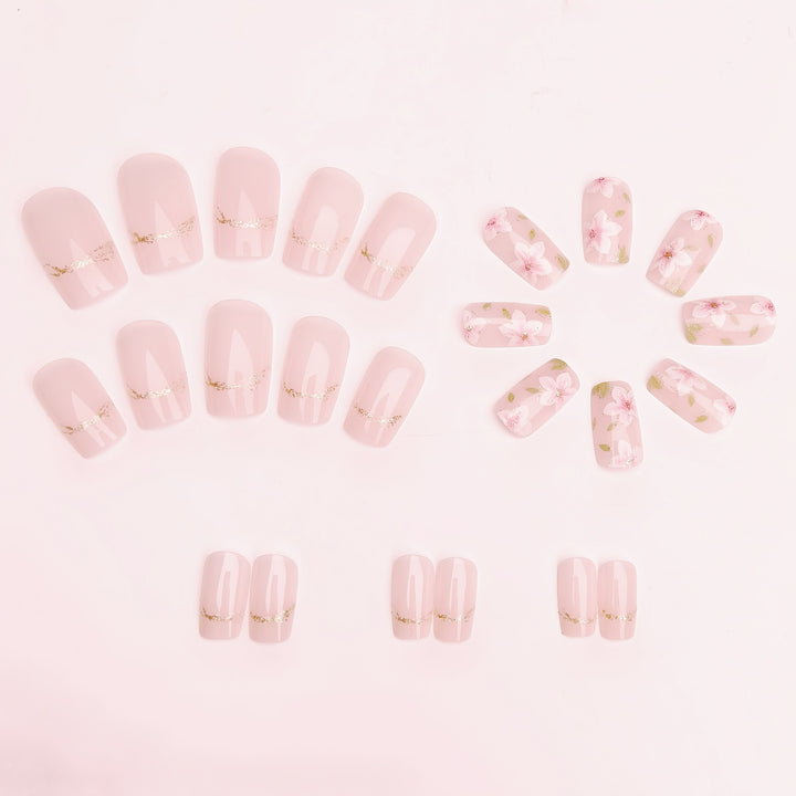 Artificial nails with delicate floral accents Kalsten