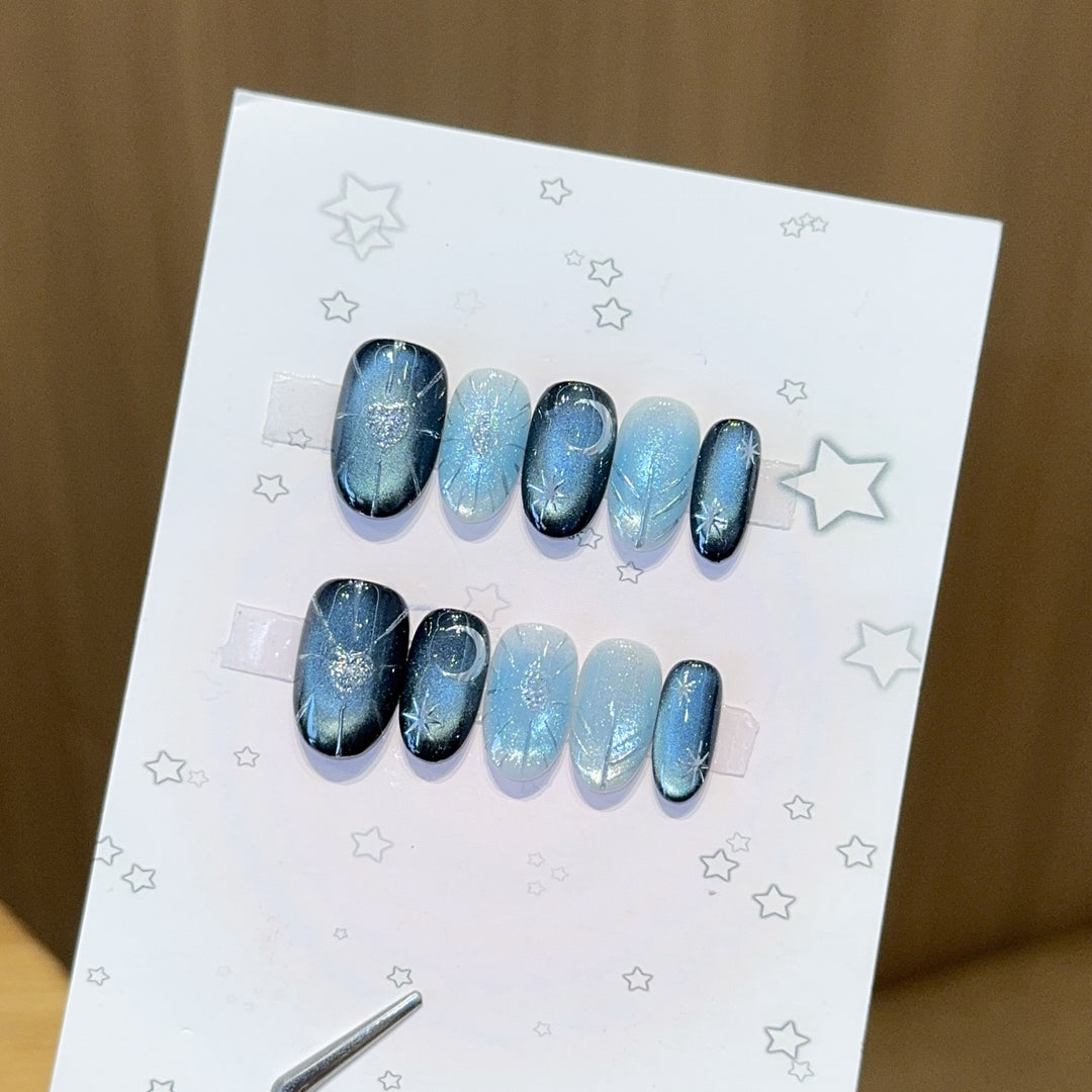 Glamorous artificial nail tips with star and glitter effects Kalsten