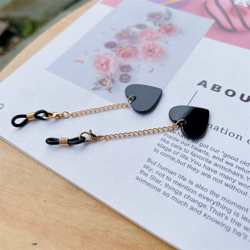 Heart-Shaped Dangle Earrings with Golden Chain Kalsten