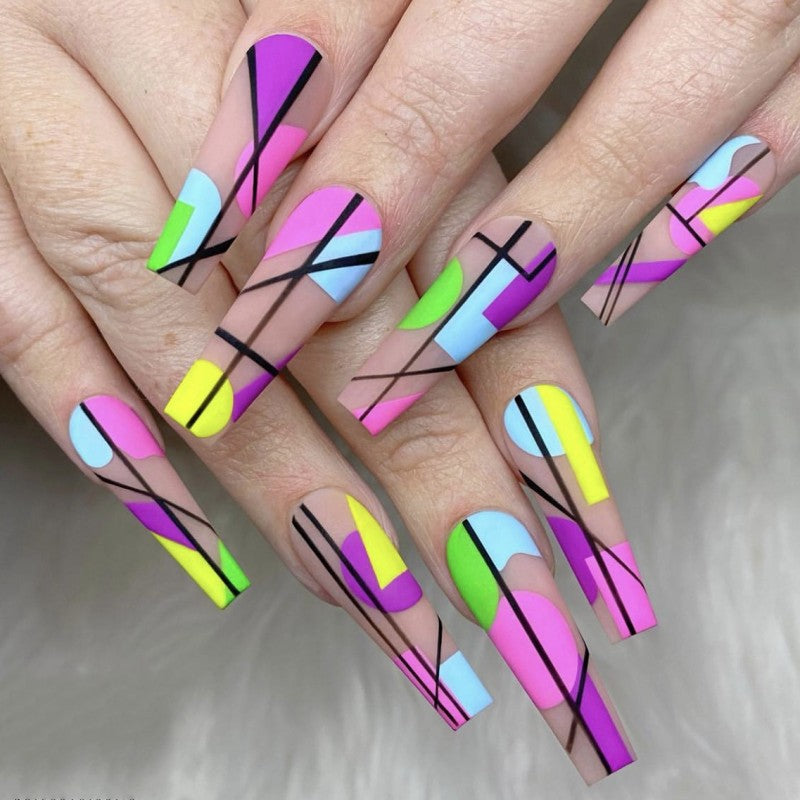 Artificial nails in modern geometric design Kalsten