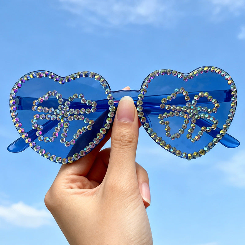 Glamorous Heart-Shaped Rhinestone Sunglasses Kalsten