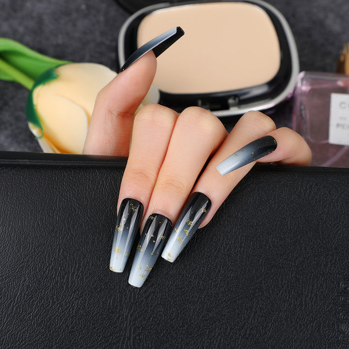 Elegant artificial nails with gold accents Kalsten