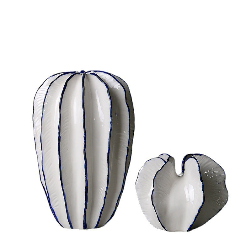 Decorative ceramic bowl in flower design Kalsten
