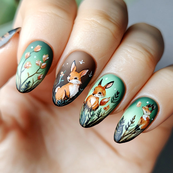Artistic nail art in woodland animal motif Kalsten