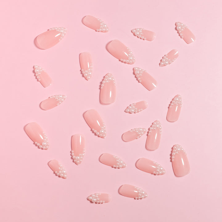 Glamorous Pearl-Accented Press-On Nail Set Kalsten