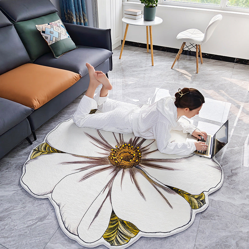 Floral-Shaped Area Rug Kalsten