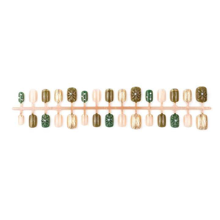 Artificial nail set with elegant flower design and luxurious glitter accents Kalsten