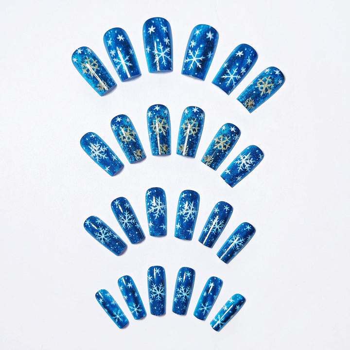 Artificial nails with shimmering winter design Kalsten