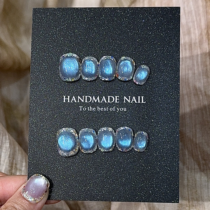 Handmade art nails with shimmering effects Kalsten