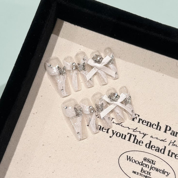 Glamorous Butterfly-Embellished Press-On Nails