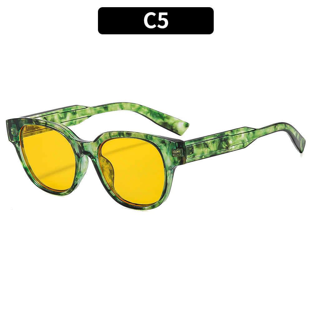 Avant-Garde Cat-Eye Sunglasses