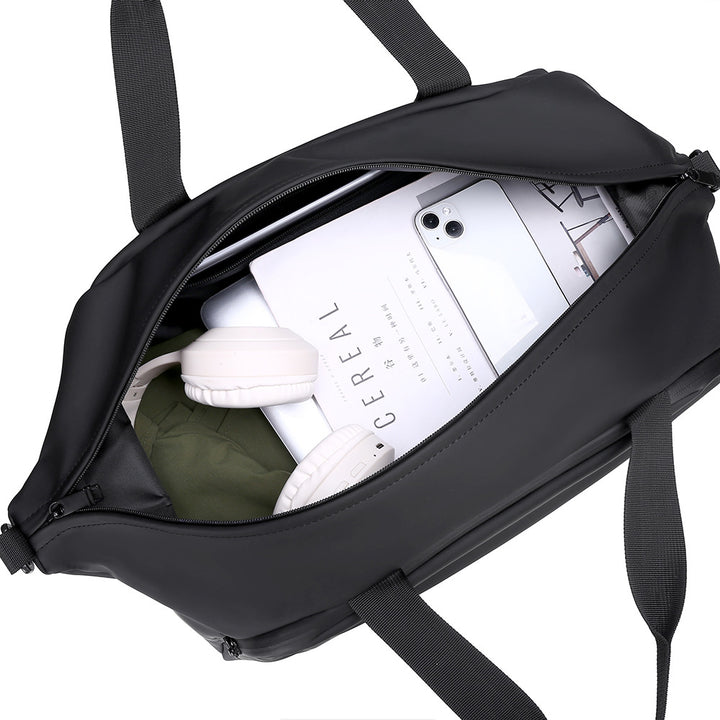Men's sporty and durable travel bag with multifunctional features Kalsten