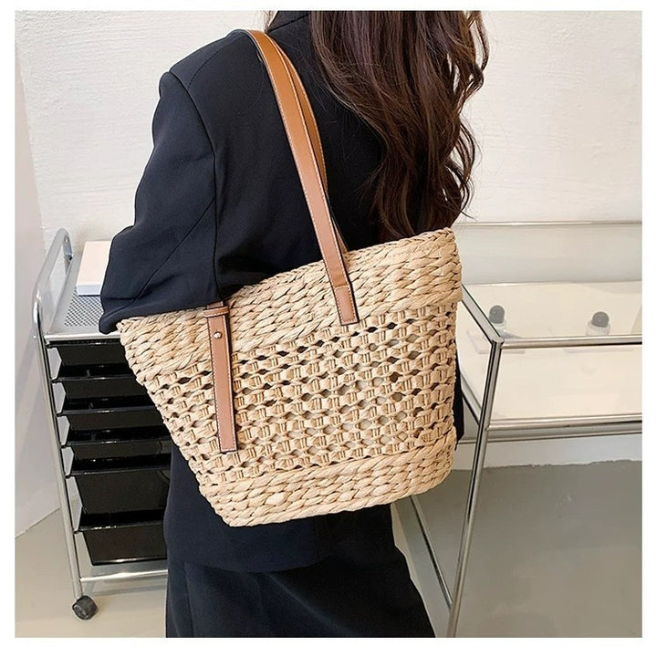 Handbag with Elegant Woven Design Kalsten