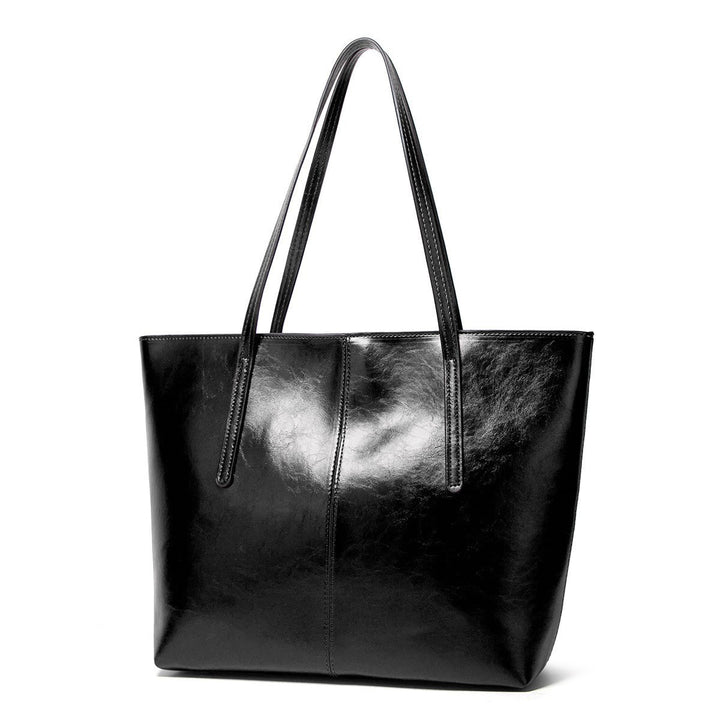 Elegant Handbag Made of High-Quality Leather Kalsten