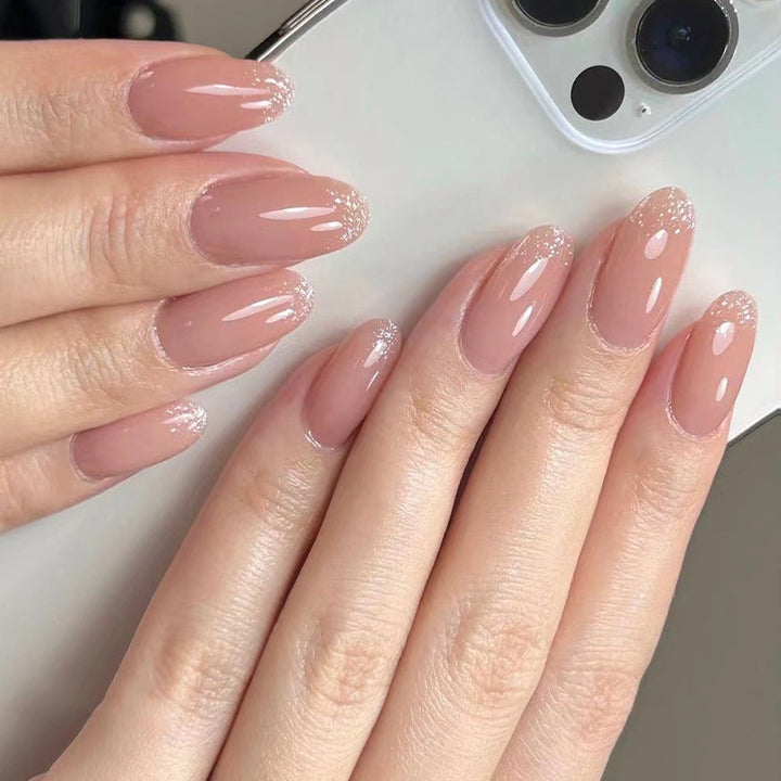 Artful nail polish applications with elegant glitter finish Kalsten