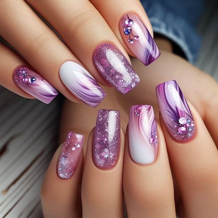 Artificial nails with floral 3D applications Kalsten
